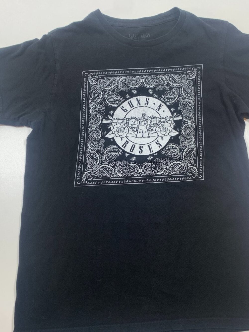 Guns N Roses Band Tee Black Graphic T-Shirt Rock Vintage Style Medium - Picture 2 of 8